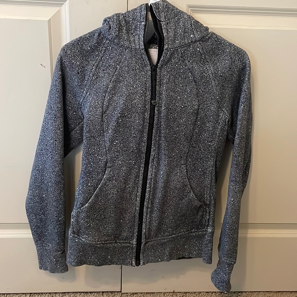 Like new lululemon full zip scuba hoodie. Size 4 - Picture 1 of 5
